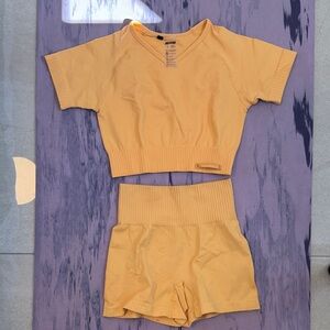 BO+TEE Cropped Top and Shorts Set